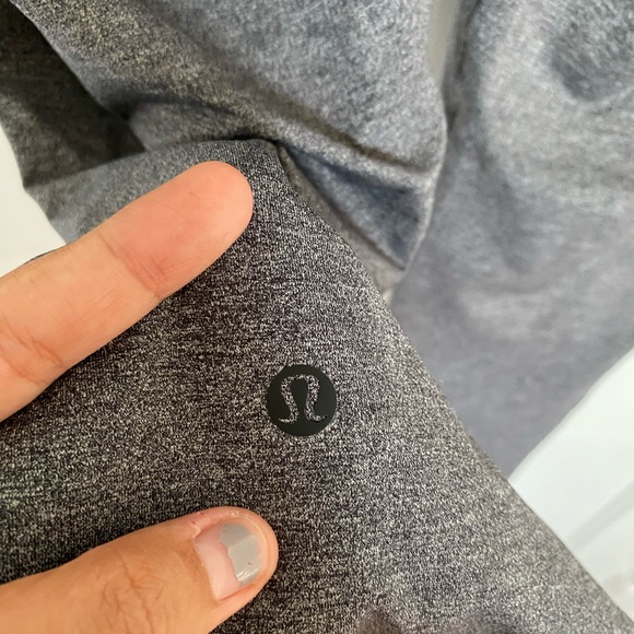 Lululemon athetica on the fly pants size 4 gray color - Picture 5 of 8